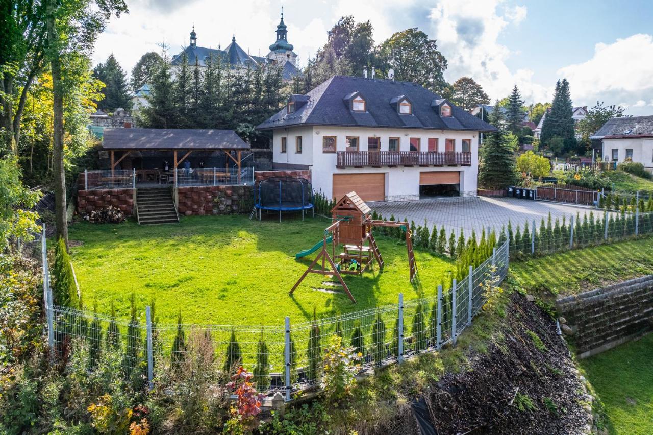 Holiday Home Смржовка Экстерьер фото